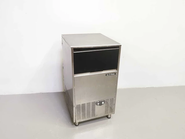 Ice-o-matic - iceu146 - ijsblokjesmachine - afbeelding 1 van  2