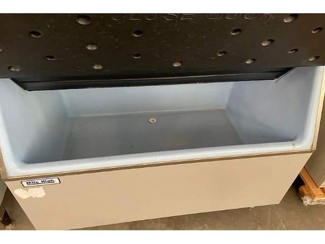 Ice-o-matic ijsblokmachine + mile high bunker - afbeelding 3 van  5