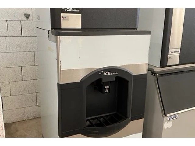 Ice-o-matic ijsdispenser + ijsblokmachine - afbeelding 2 van  6