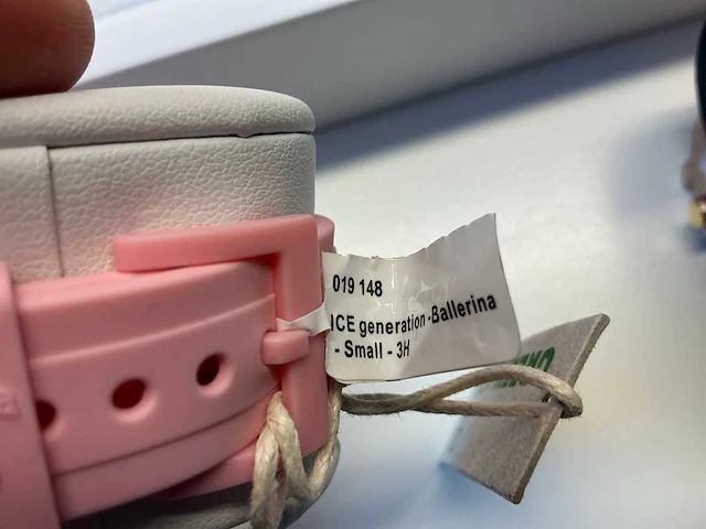 Ice watch polshorloge (10x) - afbeelding 11 van  19