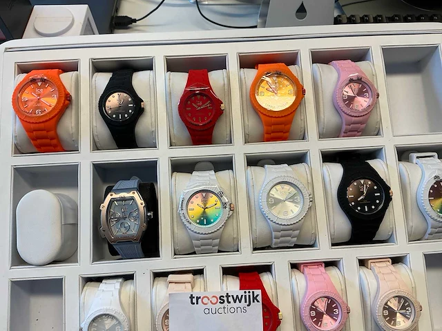 Ice watch polshorloge (10x) - afbeelding 1 van  20