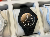 Ice watch polshorloge (10x) - afbeelding 18 van  20