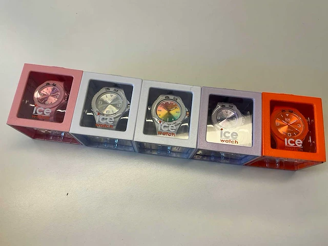 Ice watch polshorloge (5x) - afbeelding 6 van  10