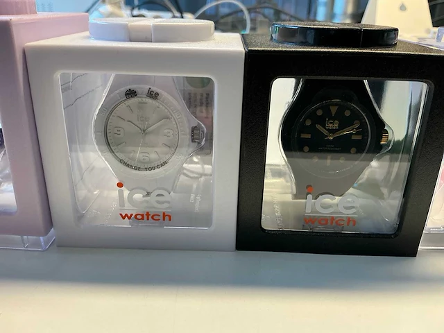 Ice watch polshorloge (5x) - afbeelding 5 van  10