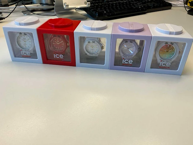 Ice watch polshorloge (5x) - afbeelding 1 van  11