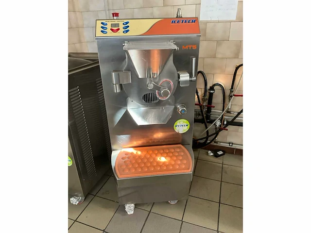 Icetech mt 5 ijsmachines - afbeelding 2 van  8
