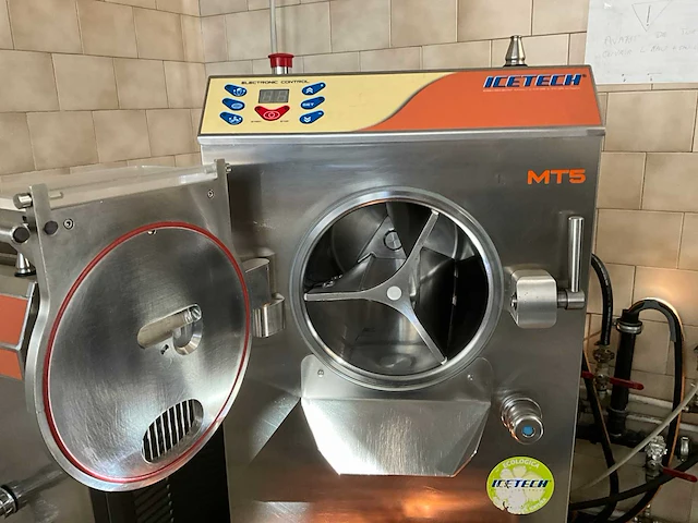 Icetech mt 5 ijsmachines - afbeelding 5 van  8