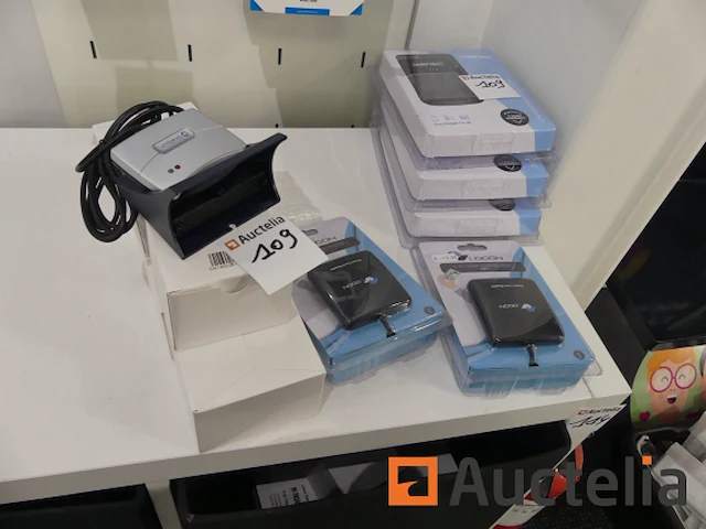 Id-kaartlezer en forever batterijladers - afbeelding 4 van  4