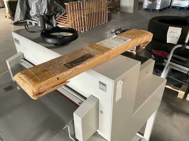 Ideal 5210-95 papiersnijmachine - afbeelding 2 van  10