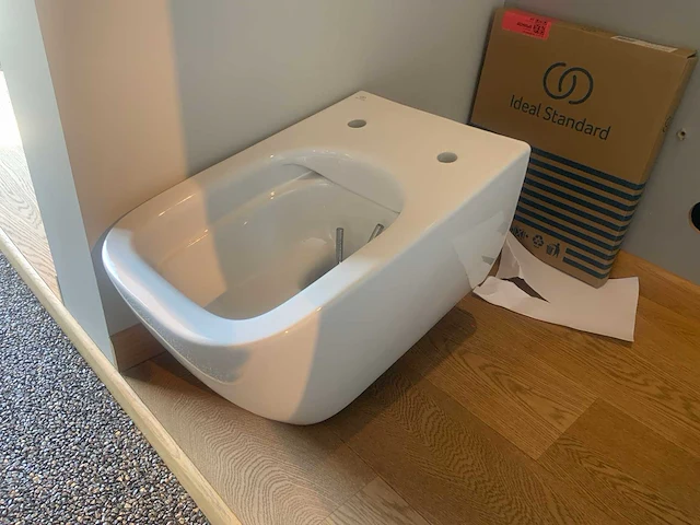Ideal standard i life b hangtoilet - afbeelding 1 van  4