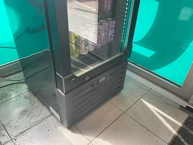 Idw gcg-9-b31n7 koelvitrine - afbeelding 3 van  4