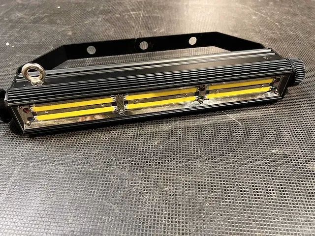 Ignitor-6 - led strobe - afbeelding 1 van  2