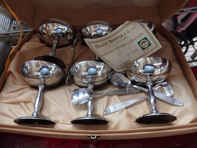 Ijs servies met certificaat - afbeelding 2 van  2