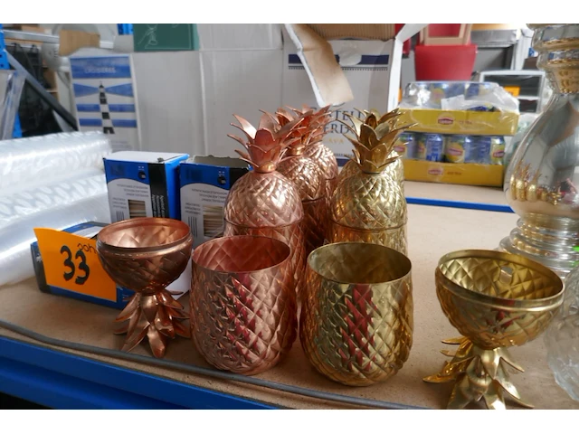 Ijsblokemmers / koelers & reeks decoratieve items - afbeelding 2 van  4