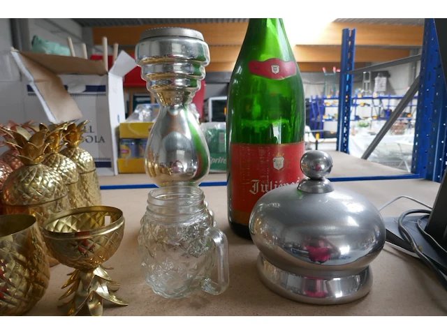 Ijsblokemmers / koelers & reeks decoratieve items - afbeelding 3 van  4