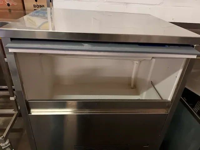 Ijsblokjesmachine diamond - afbeelding 4 van  7