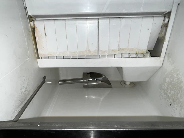 Ijsblokjesmachine en koeler diamond - afbeelding 2 van  2