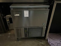 Ijsblokjesmachine