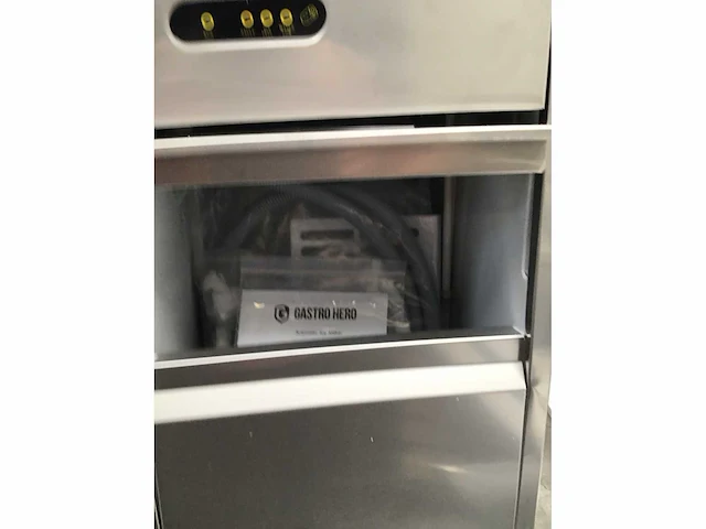 Ijsblokjesmachine - afbeelding 5 van  9