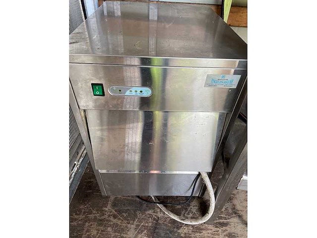 Ijsblokjesmachine - afbeelding 1 van  3