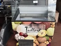 Ijsfrigo met glazen opbouw - afbeelding 1 van  10