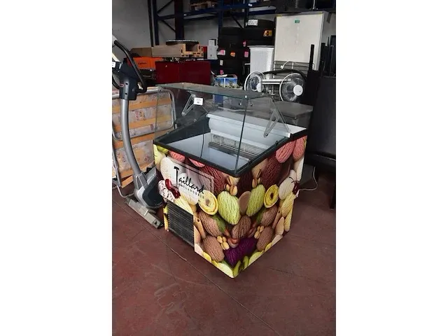 Ijsfrigo met glazen opbouw - afbeelding 5 van  10