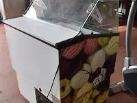 Ijsfrigo met glazen opbouw - afbeelding 10 van  10