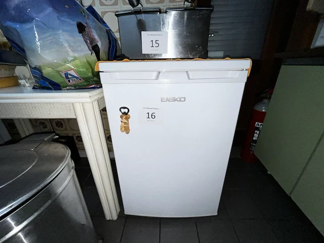 Ijskast beko - afbeelding 1 van  3