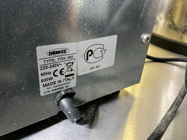 Ijsmachine nemox frix air frx180 - afbeelding 5 van  6