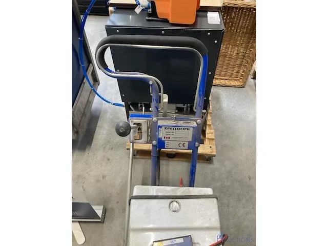 Ijsschaafmachine zamboni - afbeelding 3 van  6