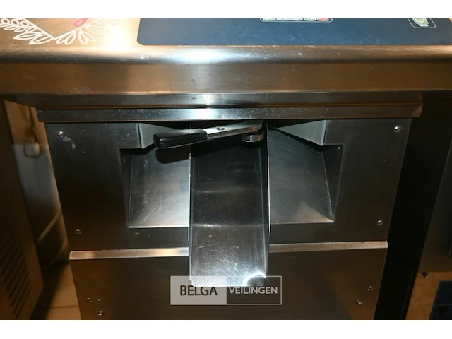 Ijsturbine / ijsmachine - afbeelding 5 van  10