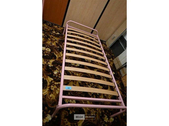 Ijzeren bed - afbeelding 1 van  1