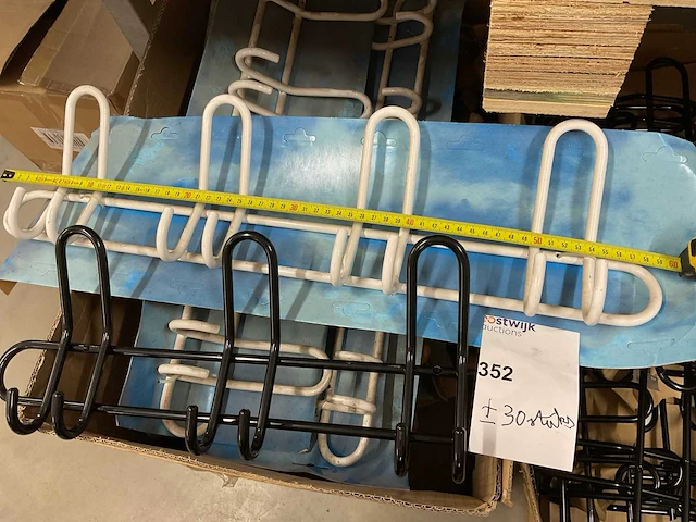 Ijzeren gelakte kapstokken - afbeelding 3 van  5