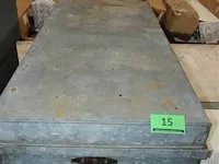 Ijzeren koffer - afbeelding 1 van  1
