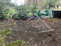 Ijzeren trap met balustrade - afbeelding 2 van  2