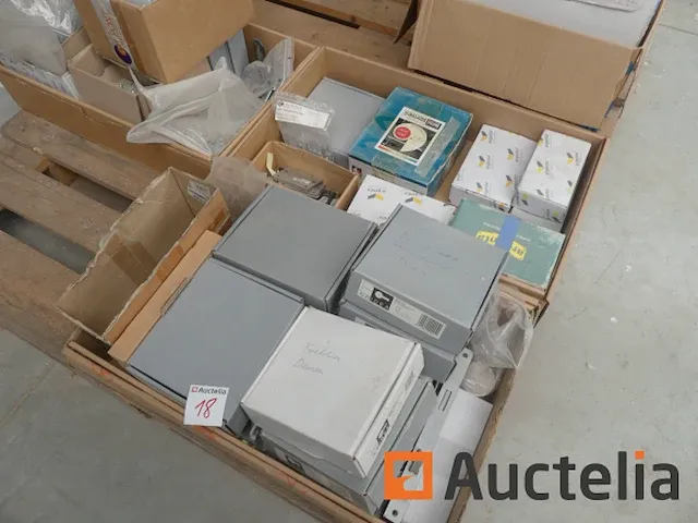 Ijzerwaren en accessoires voor meubilair blum, argenta - afbeelding 11 van  22