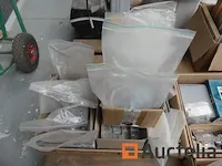 Ijzerwaren en accessoires voor meubilair blum, argenta - afbeelding 15 van  22