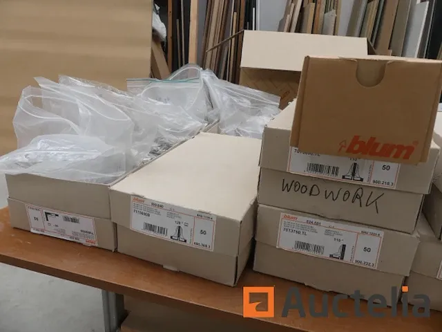 Ijzerwaren en accessoires voor meubilair blum, argenta - afbeelding 17 van  22