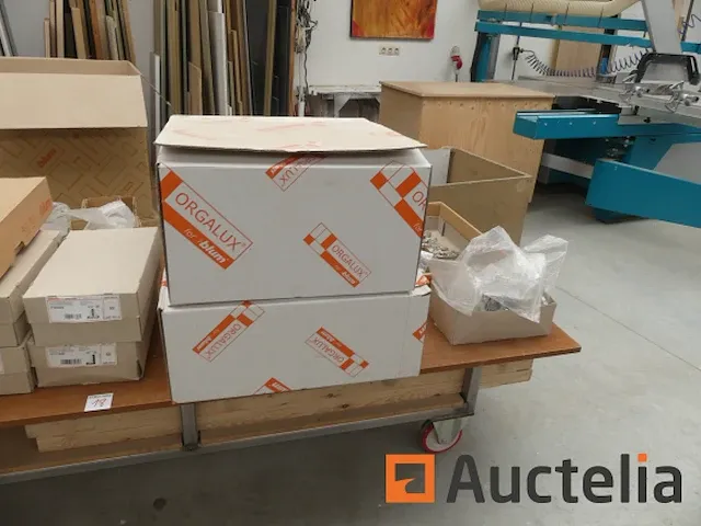 Ijzerwaren en accessoires voor meubilair blum, argenta - afbeelding 19 van  22