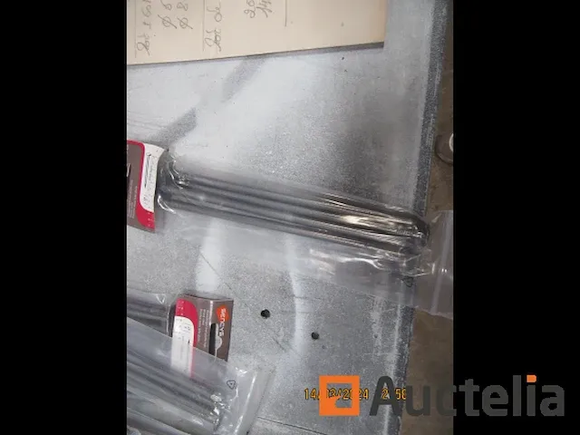 Ijzerwaren zonder merk - afbeelding 2 van  6