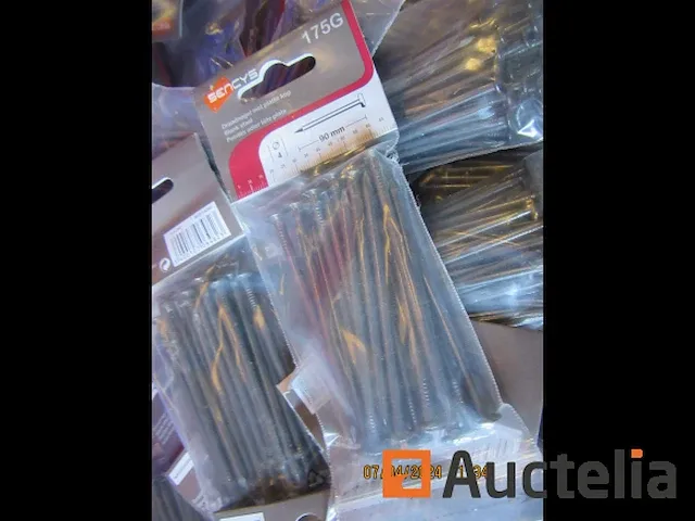 Ijzerwaren/kavel van nagels in sachets - afbeelding 4 van  4