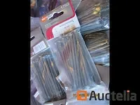 Ijzerwaren/kavel van nagels in sachets - afbeelding 4 van  4