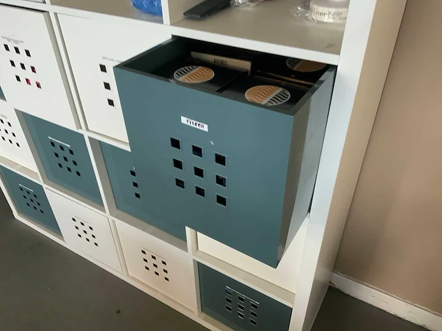 Ikea vakkenkast - afbeelding 4 van  4