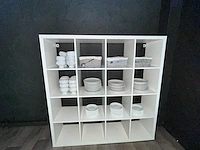 Ikeakast met inhoud - afbeelding 1 van  6