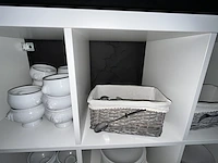 Ikeakast met inhoud - afbeelding 3 van  6
