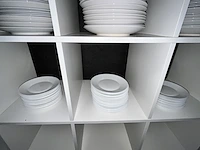 Ikeakast met inhoud - afbeelding 6 van  6
