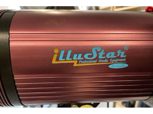 Illustar studioflitser - afbeelding 3 van  8