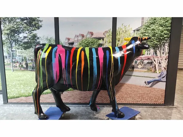 I'm a cow (lifesize) - afbeelding 6 van  9