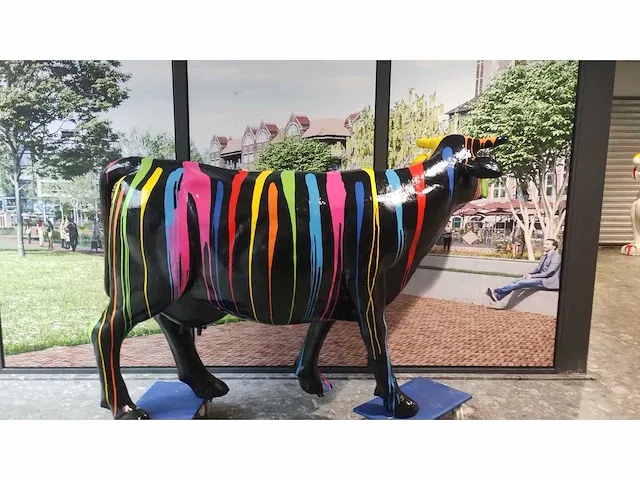I'm a cow (lifesize) - afbeelding 9 van  9