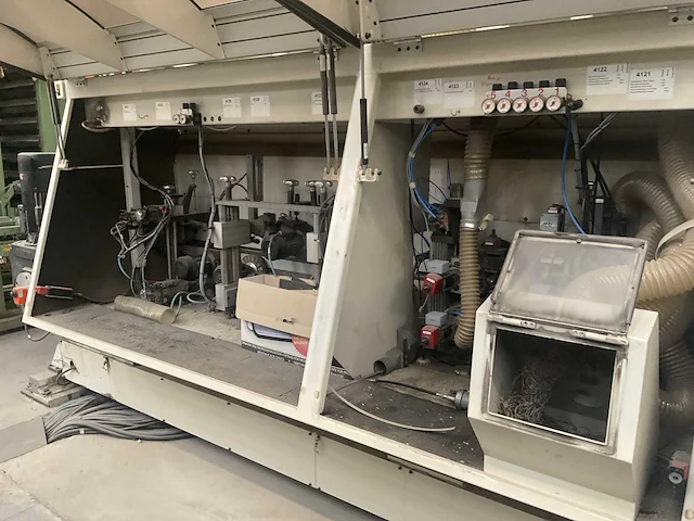 Ima - volautomatische assengestuurde vier-kanten aanlijmmachines - 2000- houtbewerking - houtbewerkingsmachines - afbeelding 10 van  21